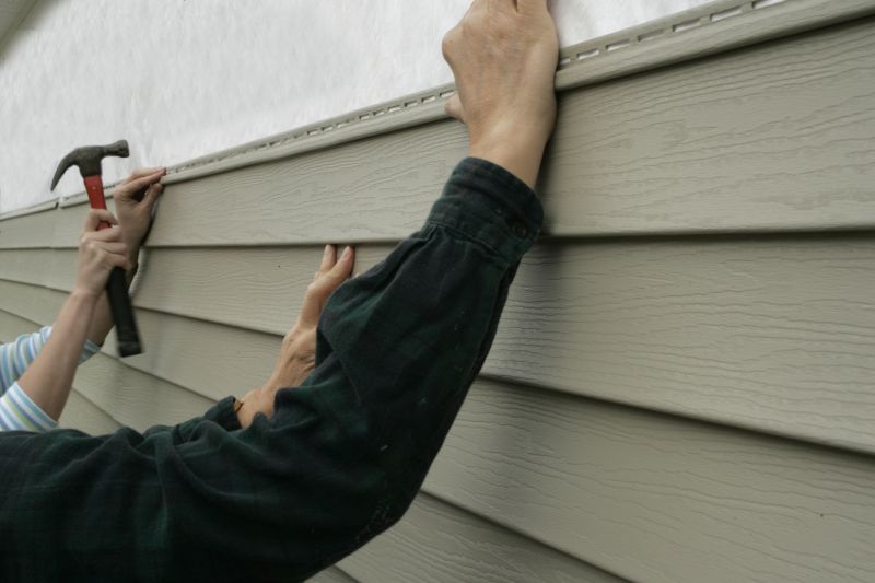 Expert Vinyl Siding Repair Work